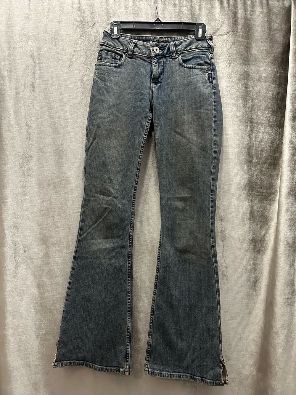 Low Rise Silver Jeans Women's washed Blue Gray Denim, Flare Leg